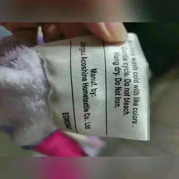 Excellent Preowned  Blankie Tails Unicorn Blanket The Original Mermaid Blanket. - Picture 6 of 6